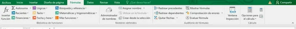 Pestaña de formulas en la cinta de opciones de Excel