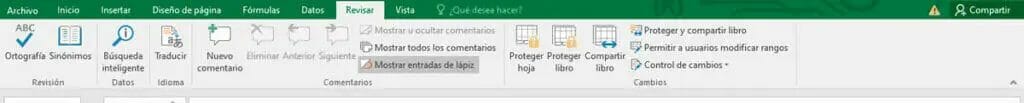 Pestaña de revisar en la cinta de opciones de Excel